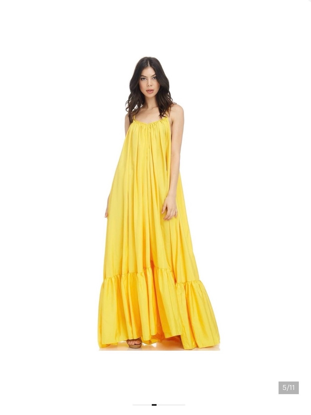 Flowing Yellow Maxi Sundress with Ruffle Hem